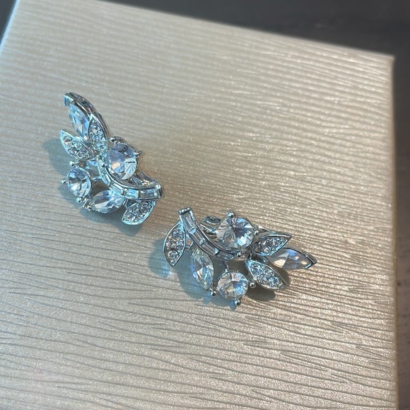 Vintage Lisner Rhinestone Set - Picture 6 of 9